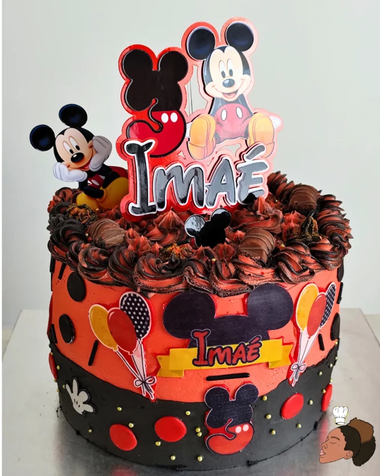 Gâteau d'anniversaire enfant — souris rouge noir — Melksweets, cake design à Bernes-sur-Oise