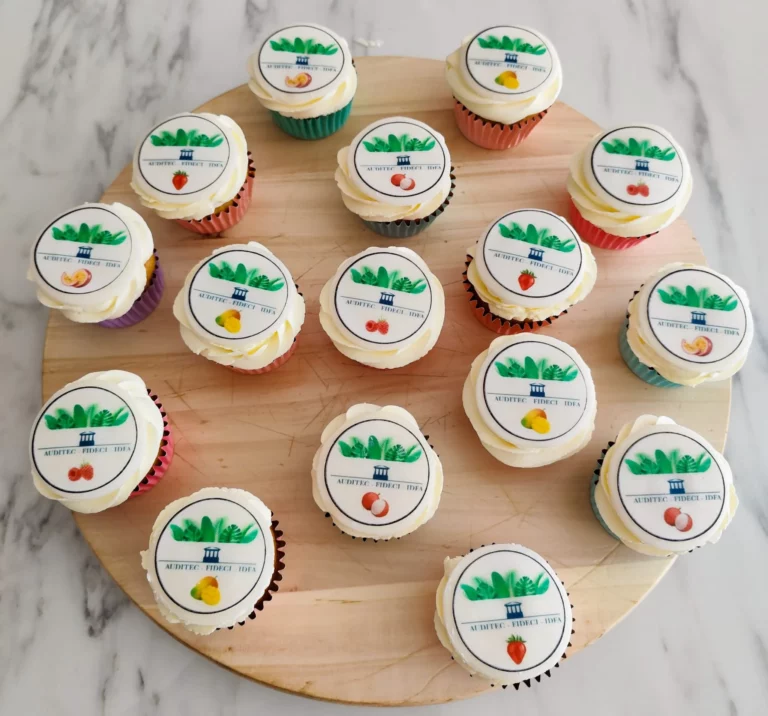 Création pour entreprise — sheet cake — Melksweets, cake design à Bernes-sur-Oise