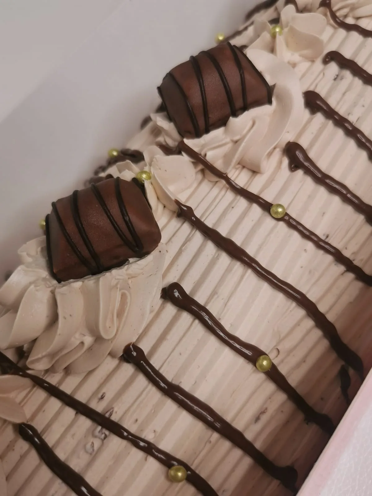 Création de saison — bûche — Melksweets, cake design à Bernes-sur-Oise